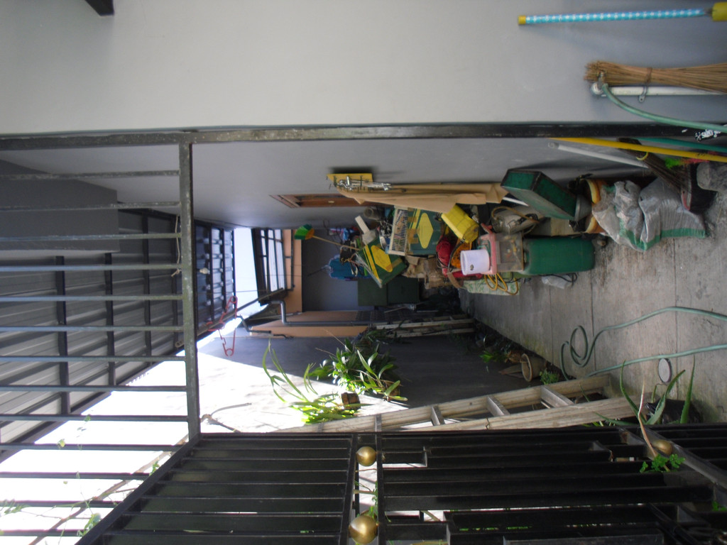 RUMAH CANTIK DESAIN MINIMALIS, DI NGESTIHARJO, BARAT UNIVERSITAS PGRI