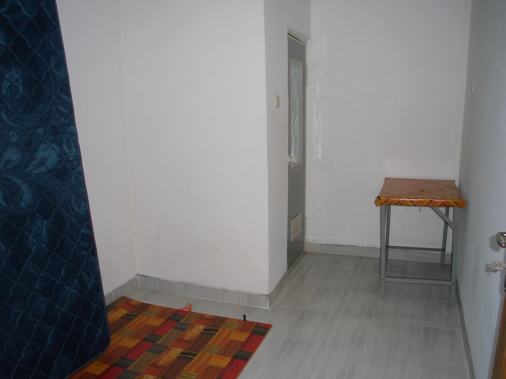 RUMAH CANTIK DESAIN MINIMALIS, DI NGESTIHARJO, BARAT UNIVERSITAS PGRI
