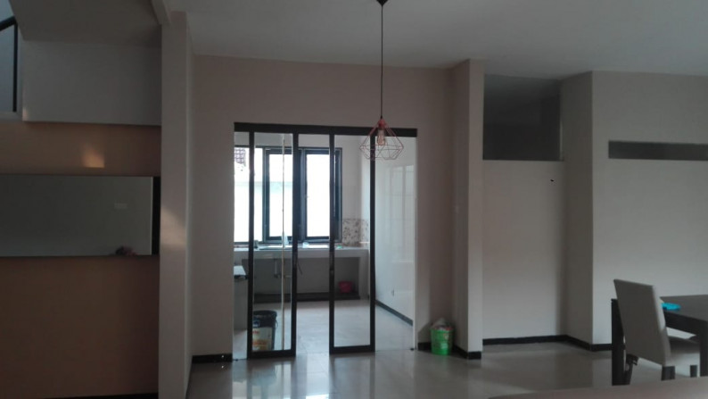 Dijual Cepat Jl. Darmo Permai Utara