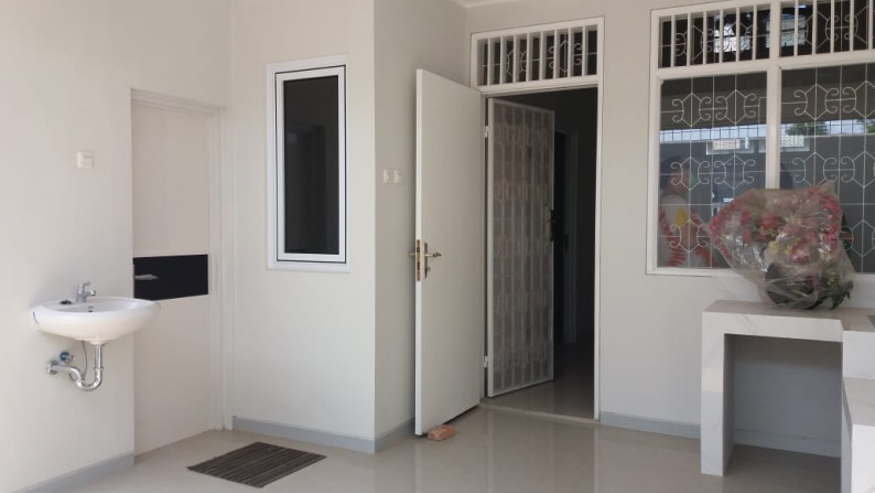 Dijual Rumah di sektor 8A  - Gading Serpong