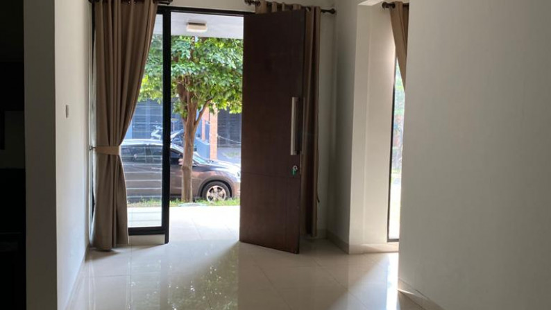 Rumah Bagus Di Discovery Flamine, Bintaro Jaya