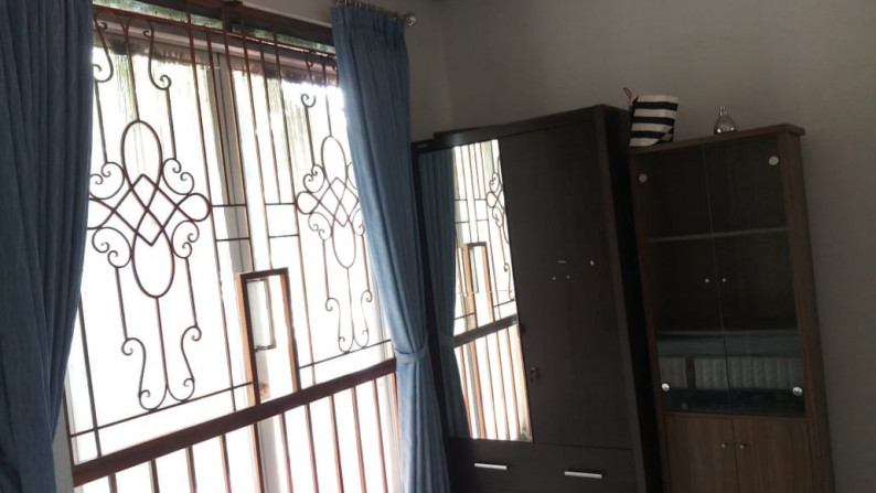 Rumah rapih dan semi furnished di Baros, Cimahi