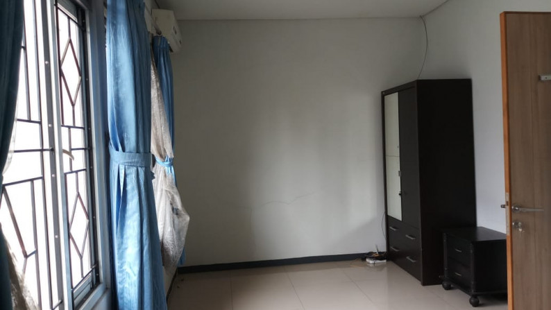 Rumah rapih dan semi furnished di Baros, Cimahi