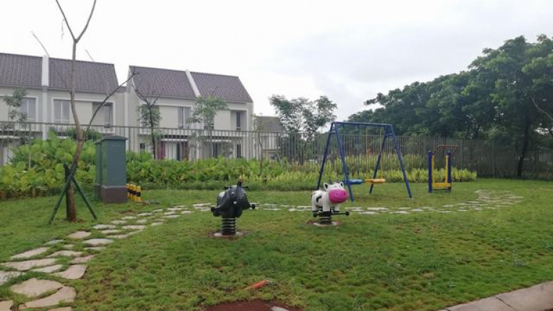 dijual cepat rumah di latigo village paramount gading serpong renovasi siap huni