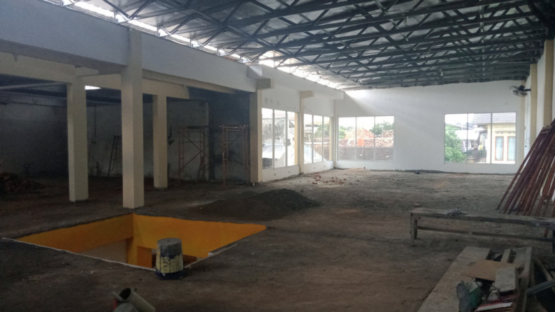 GEDUNG DI PUSAT KOTA, DI KARANGKAJEN, MERGANGSAN,YOGYAKARTA