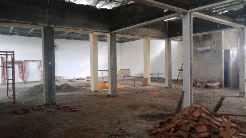 GEDUNG DI PUSAT KOTA, DI KARANGKAJEN, MERGANGSAN,YOGYAKARTA
