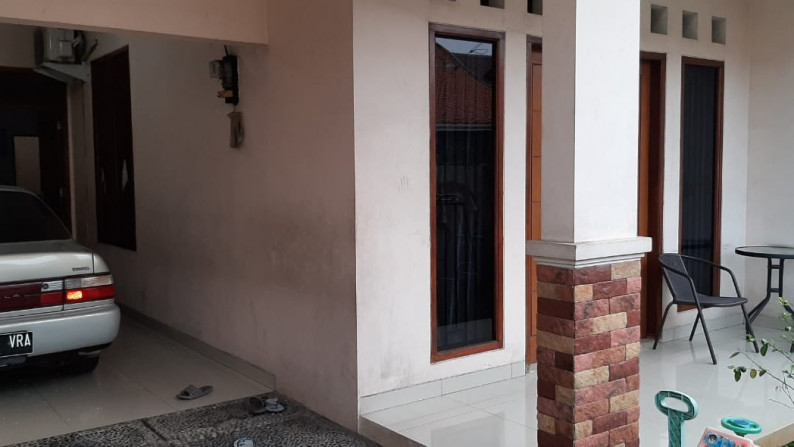 Jual Rumah Komplek Barata Karang Tengah