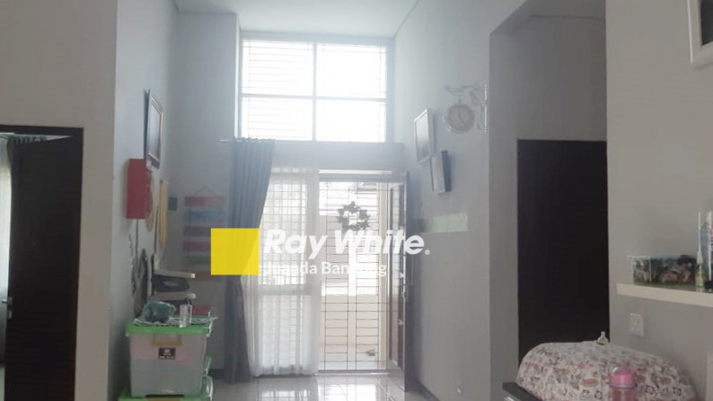 Rumah Semi-furnished di Kota Baru Parahyangan