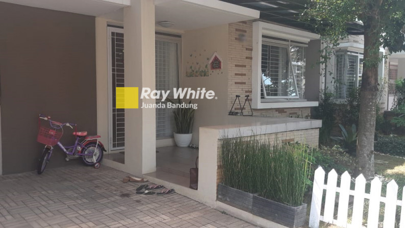 Rumah Semi-furnished di Kota Baru Parahyangan