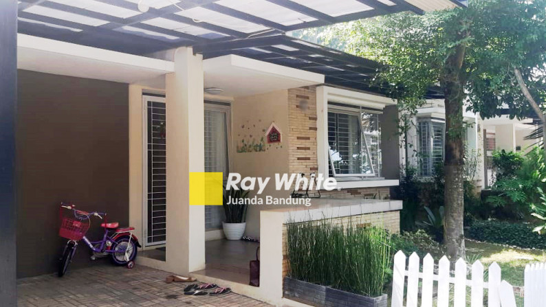 Rumah Semi-furnished di Kota Baru Parahyangan