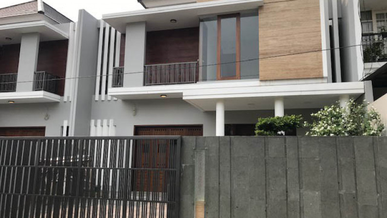 Rumah Cempaka Putih Tengah Luas 186/280m2, Siap Huni, Brand New