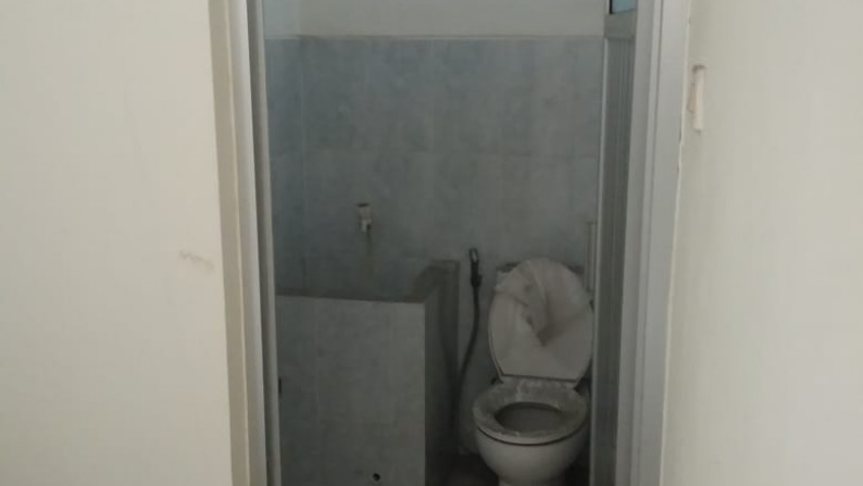 RUKO 3 LANTAI, COCOK UNTUK KANTOR, DI JL GODEAN, SLEMAN