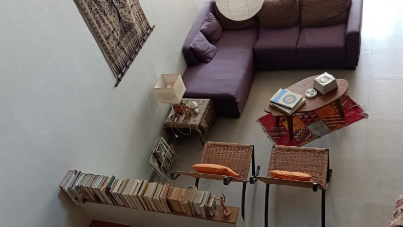 Rumah Unik Di Komplek Cirendeu, Ciputat #NV