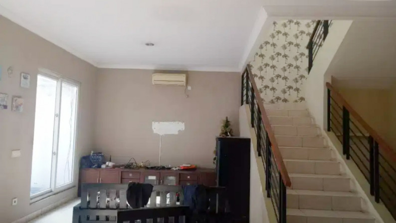 Rumah badan Depan taman di Venetian The Green