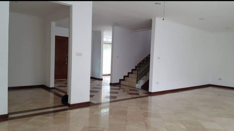 Dijual Rumah Bagus Area Kemang - Jakarta Selatan