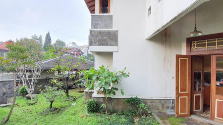 Turun Harga rumah etnik di gegerkalong bandung