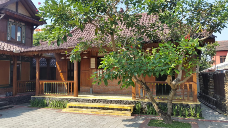 GUEST HOUSE DENGAN DESAIN RUMAH JOGLO, DI NANGGULAN, MAGUWOHARJO