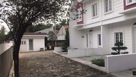 Dijual Rumah Bagus Di Gria Esma, Jl Pondok Petir Barat, Depok