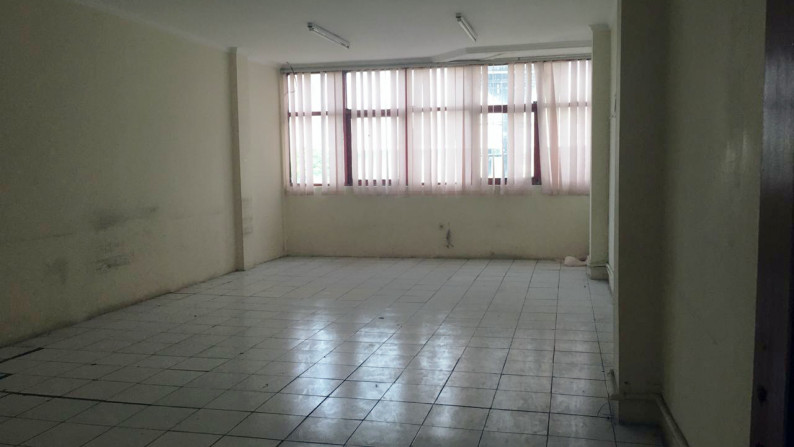 Ruko 4 Lantai Area Prime Mampang Prapatan - Jakarta Selatan Lokasi Strategis