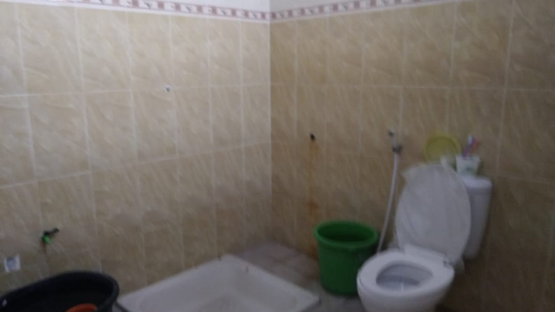 RUMAH DENGAN 7KAMAR TIDUR, DI DALAM PERUMAHAN PERUM PELEM SEWU