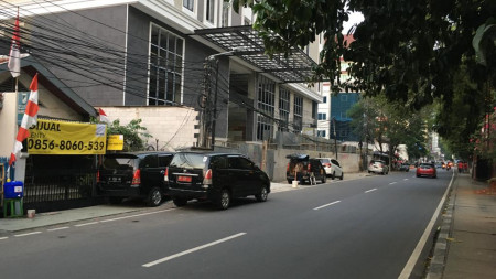 RUMAH HITUNG TANAH DI KEBON KACANG RAYA (SEBRANG THAMRIN CITY)