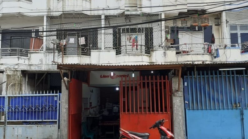 Ruko dijual Jl. Swadaya Raya, Grogol Petamburan *0002-KELREN*