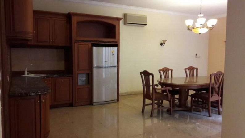 Jual Rumah di Pondok Indah Alam Asri - Semi Furnished