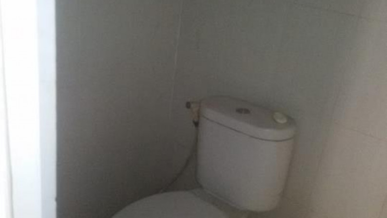 RUKO 3LANTAI LOKASI STRTEAGIS, DI JL GODEAN, YOGYAKARTA
