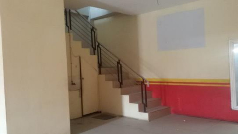 RUKO 3LANTAI LOKASI STRTEAGIS, DI JL GODEAN, YOGYAKARTA
