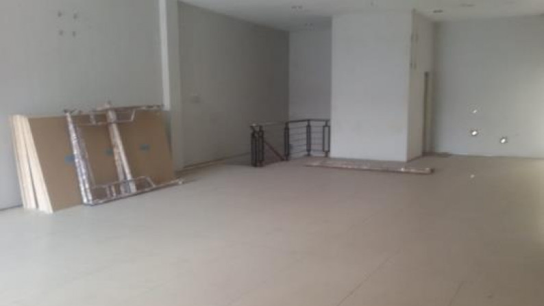 RUKO 3LANTAI LOKASI STRTEAGIS, DI JL GODEAN, YOGYAKARTA