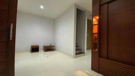 Rumah Siap Huni, Full Furnished, dan Hunian Nyaman @Emerald Residence, Bintaro