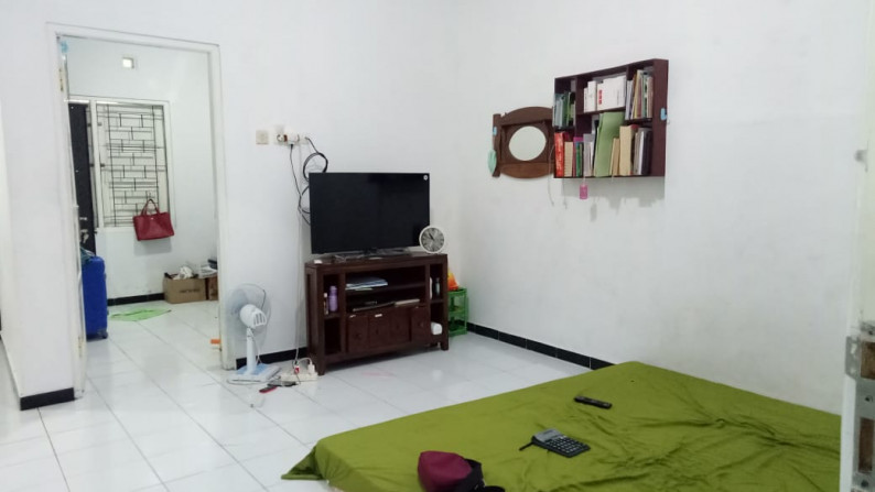 RUMAH DENGAN DESAIN RUMAH PAVILIUN, DI JL PALAGAN