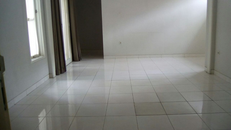 Di sewakan Rumah Minimalis dan Asri Di Menteng, Jakarta Pusat