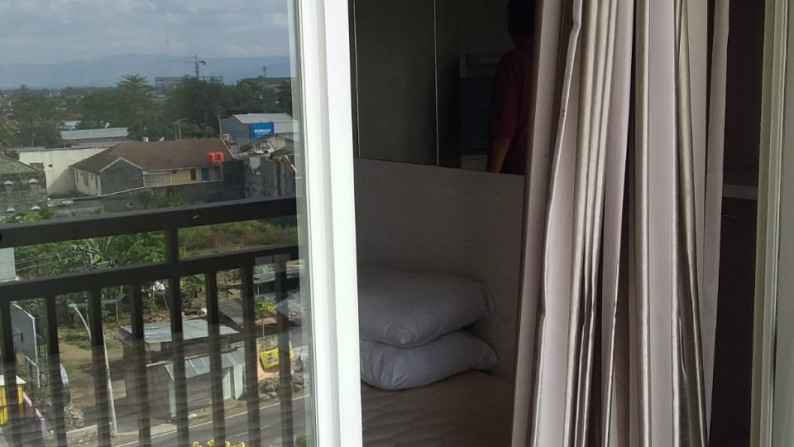 1 UNIT APARTEMEN FULL FURNISH, DI JL SETURAN, DEPOK, SLEMAN