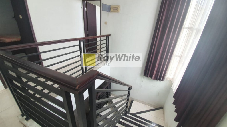 Rumah dalam town house di Lebak Bulus