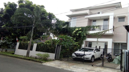 Rumah Bagus Di Gading Serpong, Tangerang