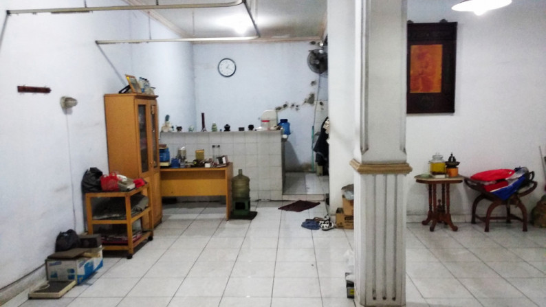 Dijual Rumah 4 Lt, bisa untuk usaha, daerah Kelapa Gading Timur, Jkt Utr.