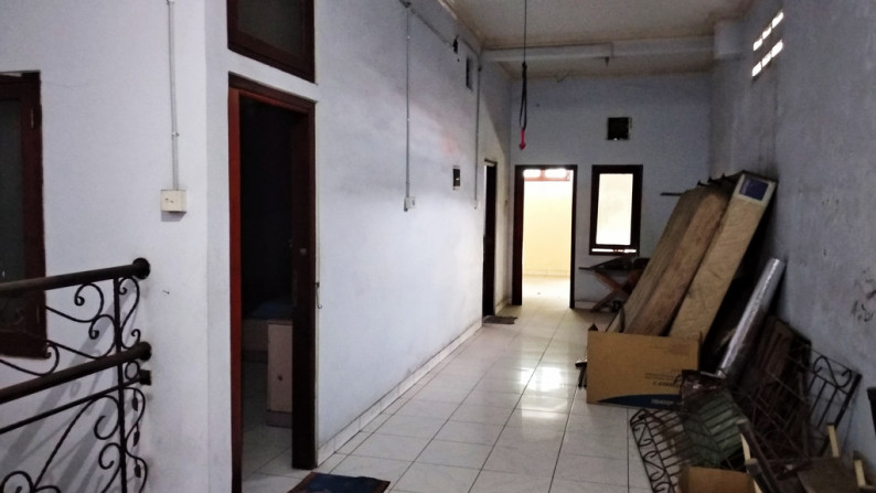 Dijual Rumah 4 Lt, bisa untuk usaha, daerah Kelapa Gading Timur, Jkt Utr.