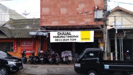 RUANG USAHA DI JL PONCOWINATAN, DEKAT PASAR KRANGGAN