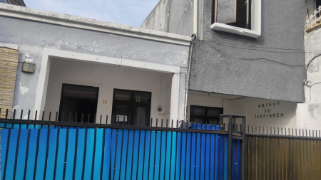 Rumah 1,5 lantai perlu renov di Cempaka Putih Barat Jakarta Pusat