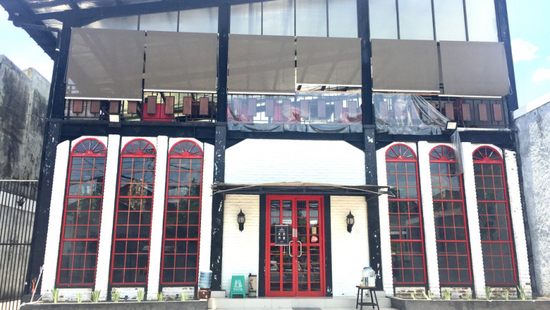 CAFE&RESTO SEMI FURNISH DISEWAKAN, JL PEDAK BARU, BARAT AMBARUKMO PLAZA YOGYA