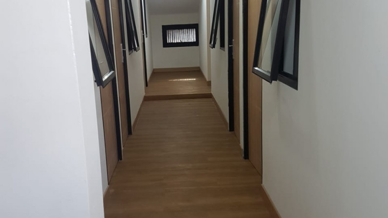 Rumah Kost 23 Kamar, Dr Makaliwe Grogol, Luas 6,5x27m2