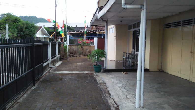 RUMAH TINGGAL, DI JL MELATI PURMA, 250 METER DARI ARTOS MALL, MAGELANG