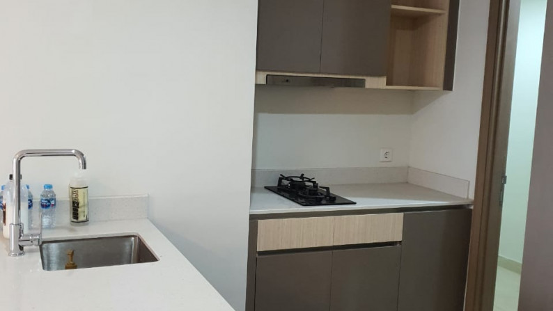 Di sewakan Apartemen GOLD COAST PIK Jakarta Utara 3BR Semi Furnished