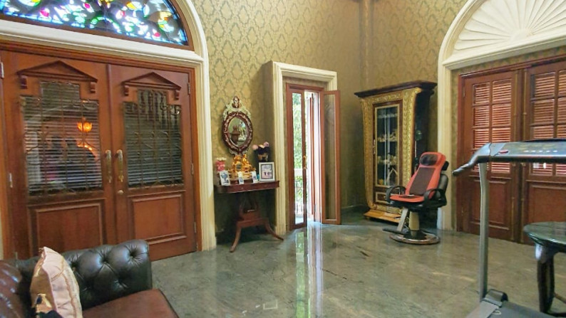 Rumah MEWAH, Interior Elegan, dan Hunian Nyaman @Tanah Kusir, Arteri Pondok Indah