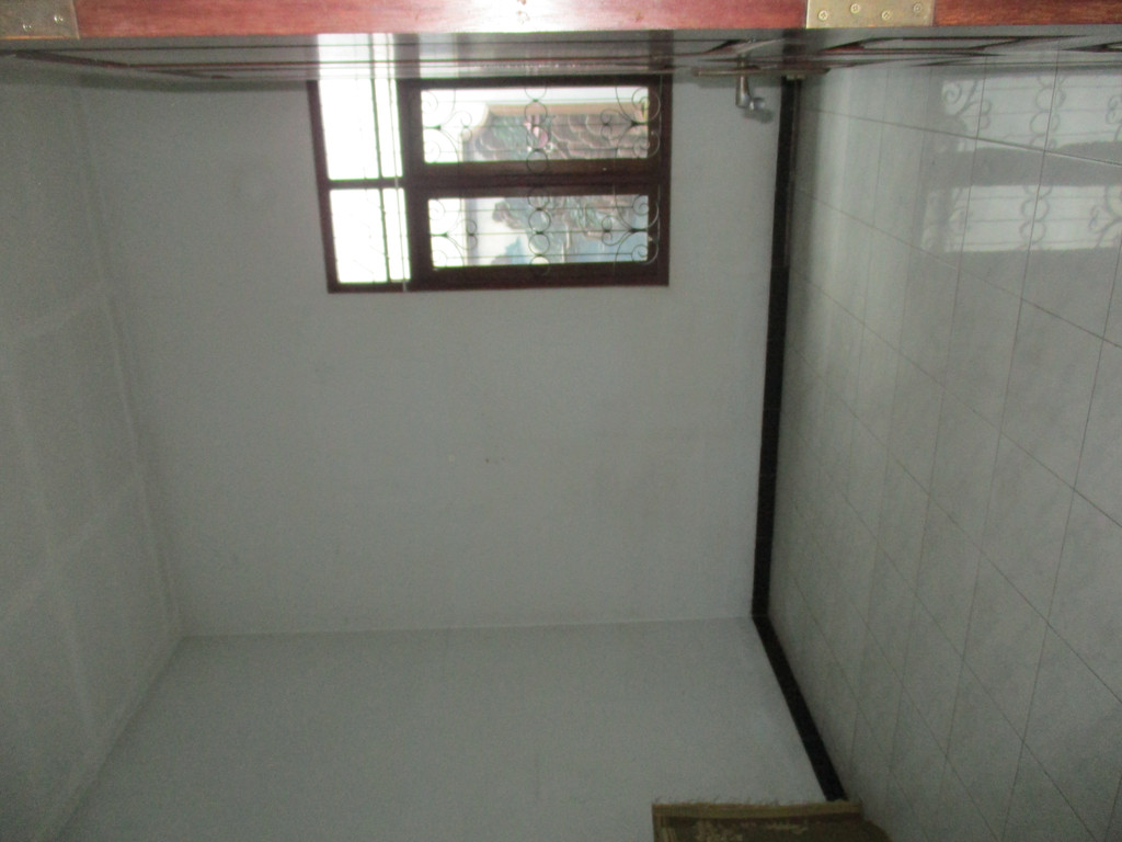 RUKO+RUMAH CUKUP LUAS, DI JL KALIURANG KM 11, NGAGLIK, SLEMAN