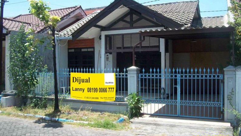 Jual Rumah 1 Lantai, Bagus + Terawat, Row Jalan depan Lebar + Paving, Siap Huni - LS -