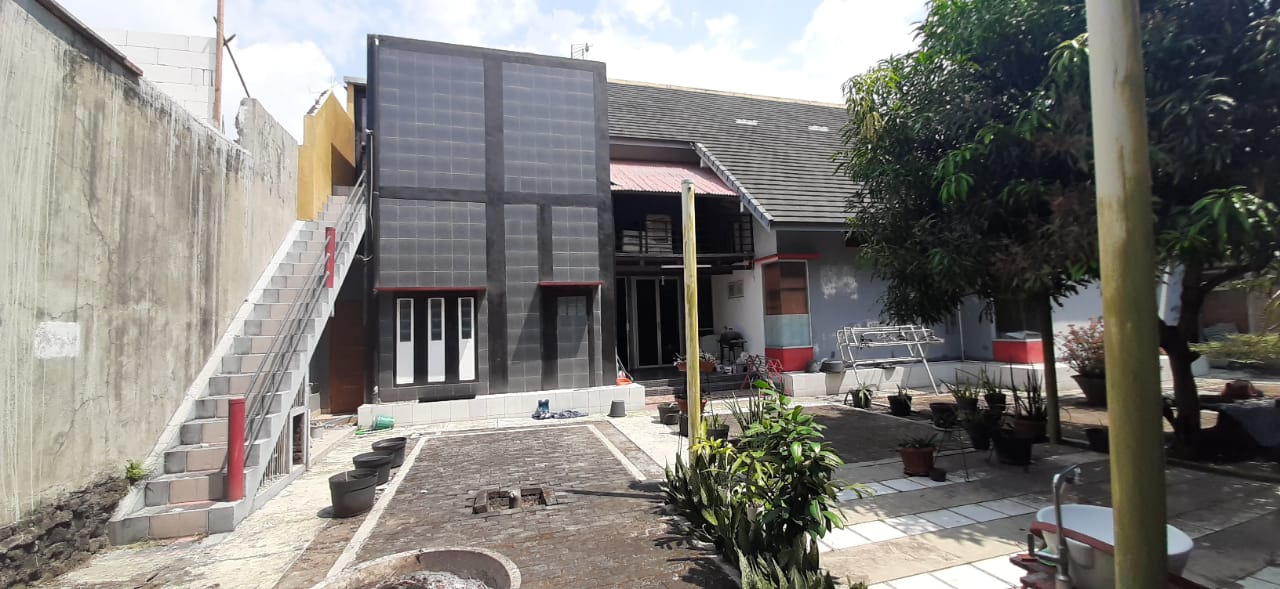 RUMAH CANTIK 350 METER DARI AL-AZHAR, PLEMBURAN, SLEMAN