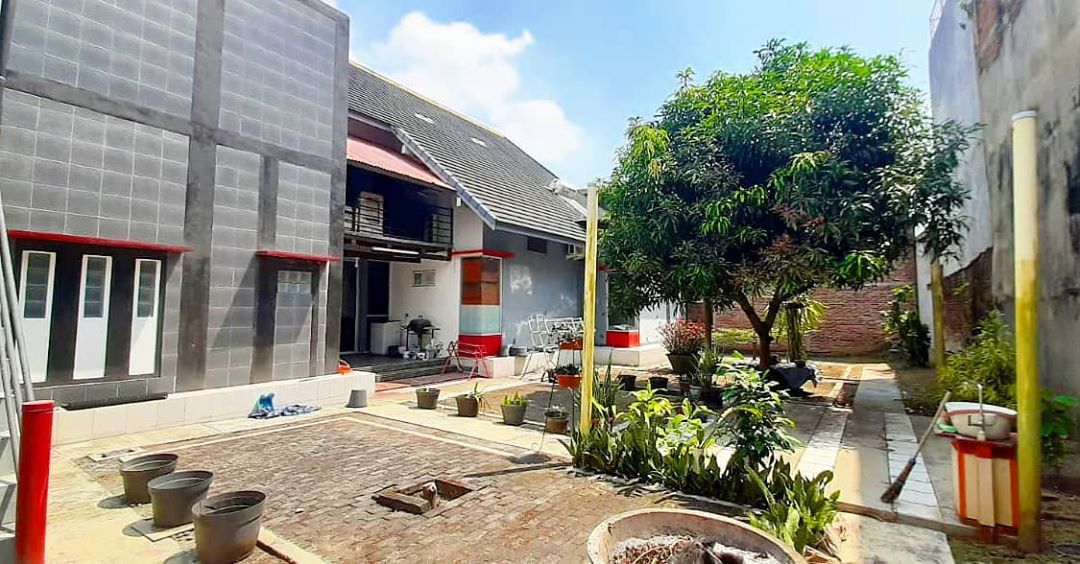 RUMAH CANTIK 350 METER DARI AL-AZHAR, PLEMBURAN, SLEMAN