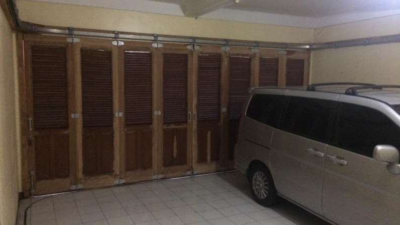 Dijual Rumah Asri dan Terawat di Cinere